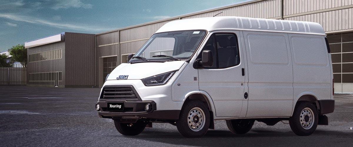La minivan ideal para tu próximo negocio de transporte de mercadería, o lo que tú desees.